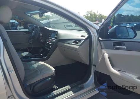 2019 Hyundai Sonata Se z USA, uszkodzony, nr VIN 5NPE24AF2KH768613